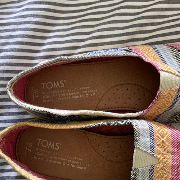 Toms Aztec print striped canvas loafers, size 7 - Picture 3 of 3